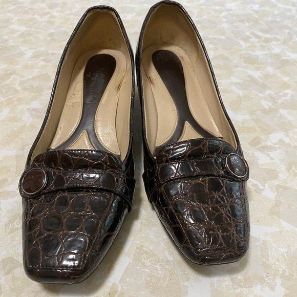 Shoes - Naturalizer Fulton Pump Patent Leather Dark Brown 8.5